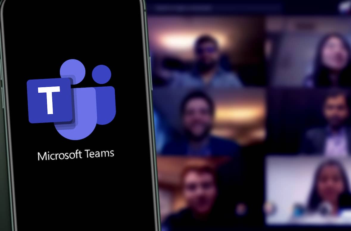 Learning in the flow of work with the Rise Up app for Microsoft Teams